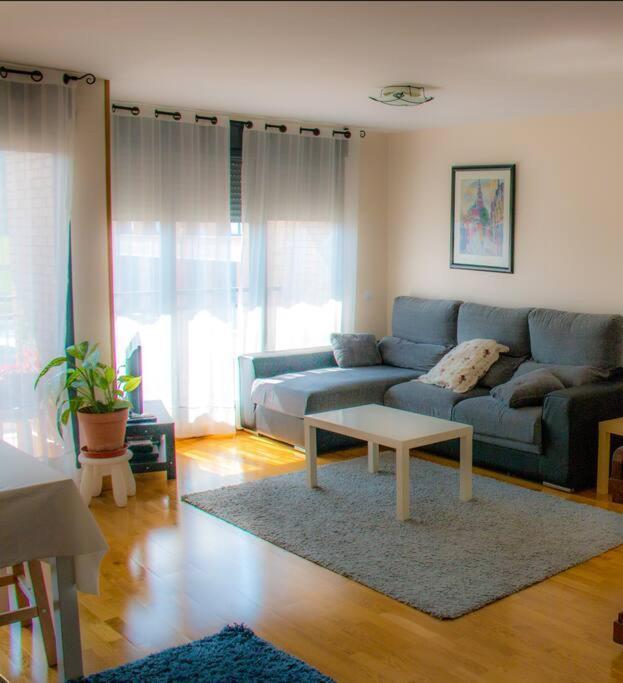 Piso Con Vistas En Urbanizacion Con Piscina Santander Bagian luar foto